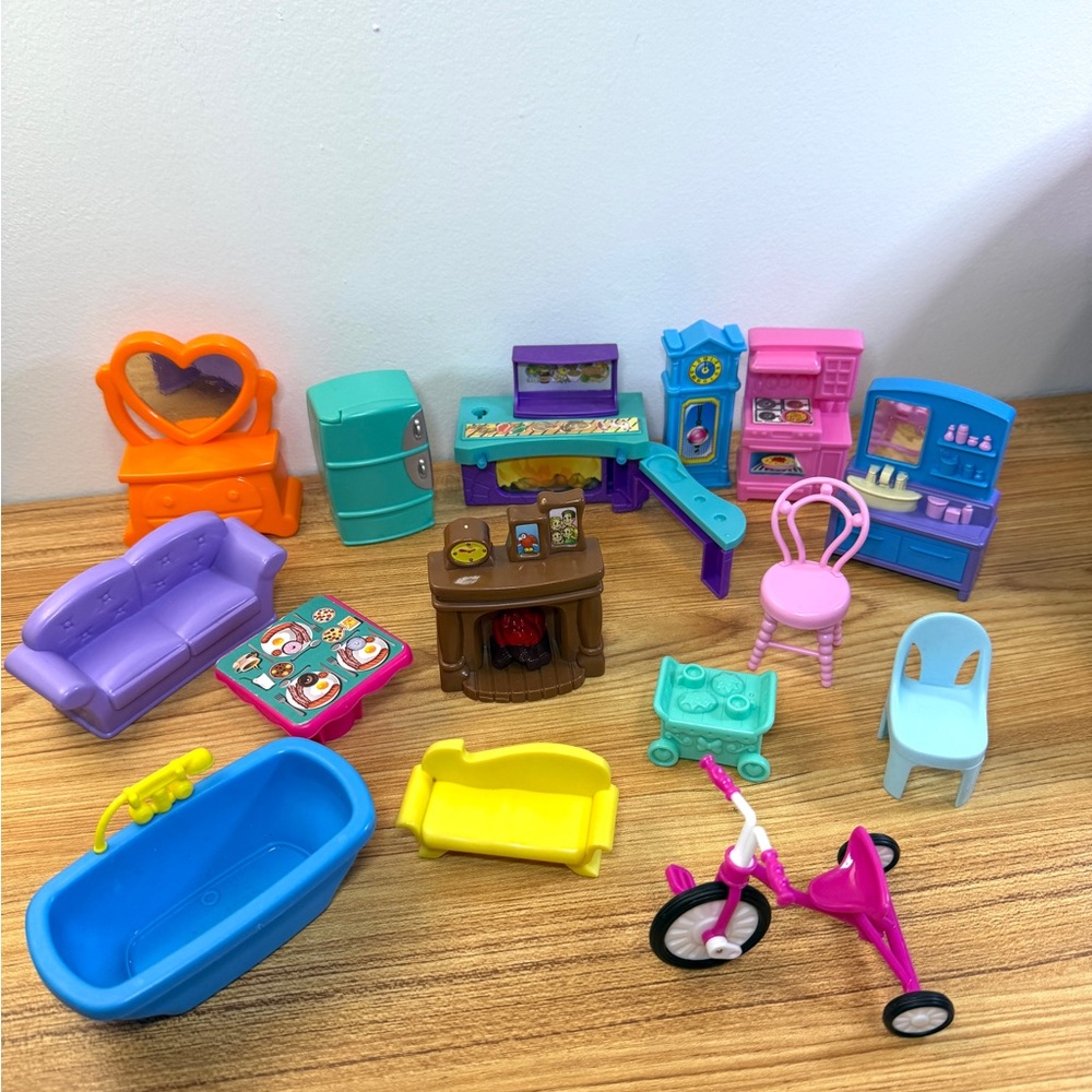 Lot of 15 Random Plastic Dollhouse Furniture Toys